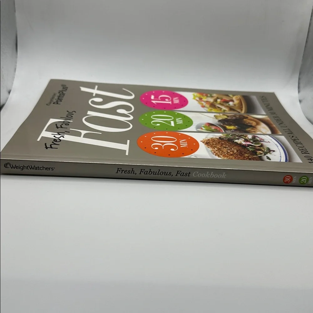 Weight Watchers Points Plus Fresh, Fabulous, Fast 140 Recipes Cookbook Pre-owned